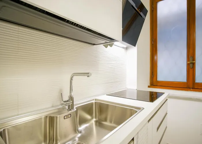 Elegantis Barberini Modern - Comfort In Charming District
