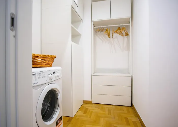 Elegantis Barberini Modern - Comfort In Charming District Апартаменты *